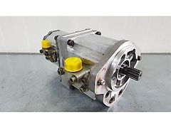 Sauer Sundstrand SNP3/33SSC47G/4F - Gearpump