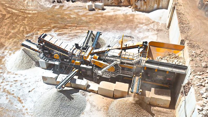 Fabo PRO-150 MOBILE CRUSHING SCREENING PLANT WITH WOBBLER FEEDER