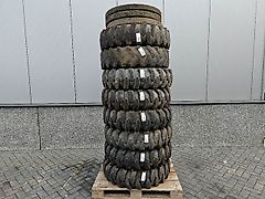 Liebherr A924B-Athletik 10.00-20-Tire/Reifen/Band