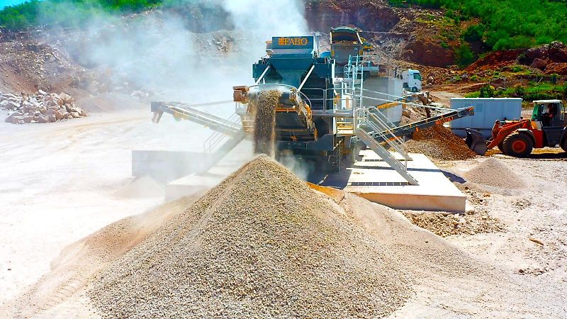 Fabo PRO-150 MOBILE CRUSHING SCREENING PLANT WITH WOBBLER FEEDER