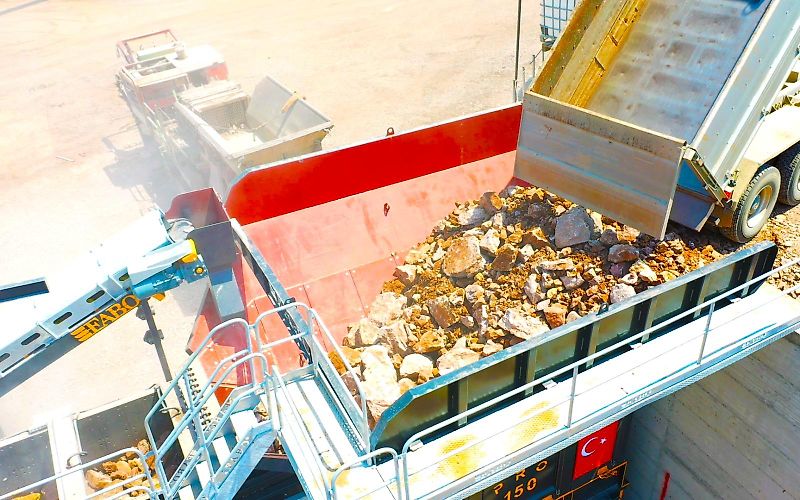 Fabo PRO-150 MOBILE CRUSHING SCREENING PLANT WITH WOBBLER FEEDER