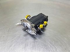 Yanmar V70 Speeder - Gearpump/Zahnradpumpe/Tandwielpomp