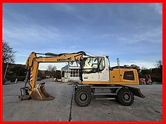 Liebherr A 920 Litronic - ( 2,55 m )